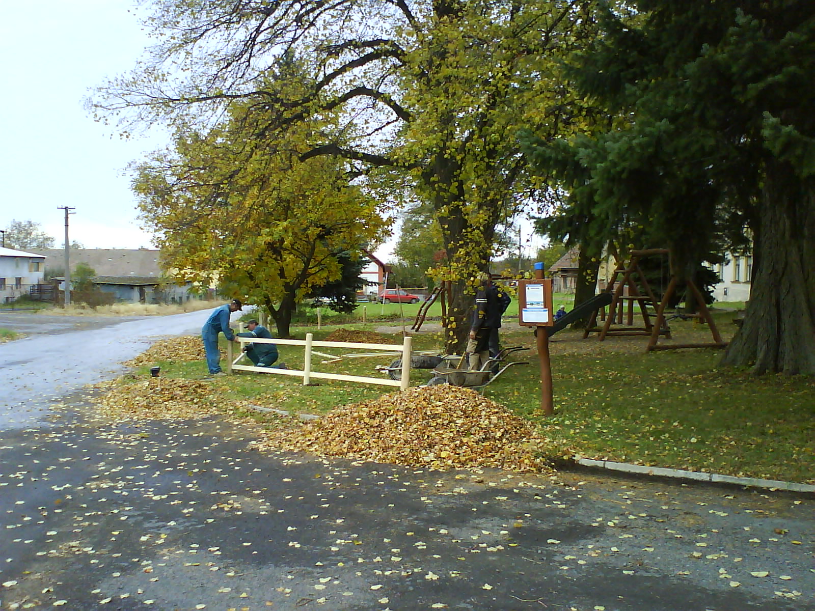 říjen 2010 b